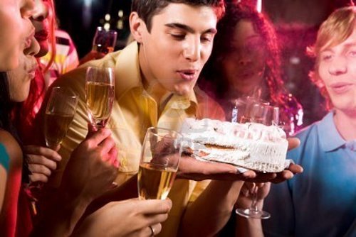 Как устроить незабываемый День рождения для любимого?